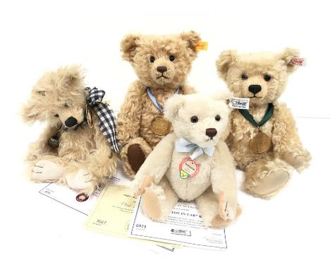 Three Steiff teddy bears: Danbury Mint 2002 EAN 660344, h.30cm (with certificate); The Button In Ear Bear EAN 661488 No.73, h