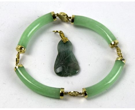 A 14ct yellow gold and jade bracelet with a jade pendant necklace