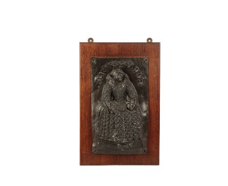 LEAD PLAQUE mounted on an oak board, portrait of Elizabeth I derived from the portrait by Isaac Oliver. Ascribed in arch abov