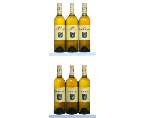 6 bottles Chateau Smith Haut Lafite Blanc 2006 Pessac-Leognan, cru classe In original twelve bottle wooden case This lot is o
