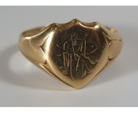 A Victorian 18ct Gold Signet Ring, London 1878, size P, 7.4g 