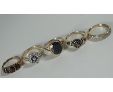 Five 9ct Gold Stone Set Rings, sizes K.5, O, P.5 x 2 and O.5 