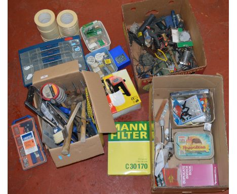 Quantity of assorted tools