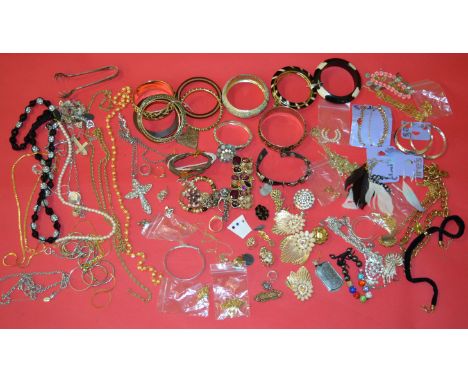 POLICE > Good mixed lot of costume jewellery. [NO RESERVE] [VAT ON HAMMER PRICE]