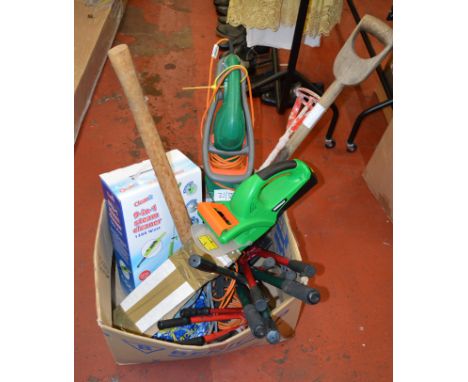 POLICE > Quantity of assorted tools including hedgetrimmers  [NO RESERVE] [VAT ON HAMMER PRICE]   