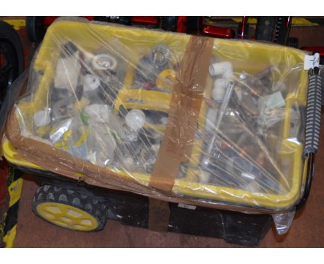 POLICE > Quantity of tools contained in a mobile tool chest  [NO RESERVE] [VAT ON HAMMER PRICE]   