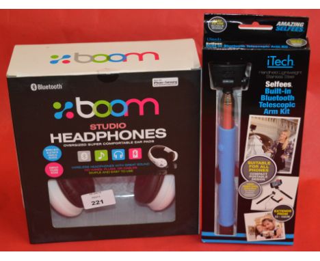 POLICE > BOOM studio headphones an iTech selfie stick. [NO RESERVE] [VAT ON HAMMER PRICE]