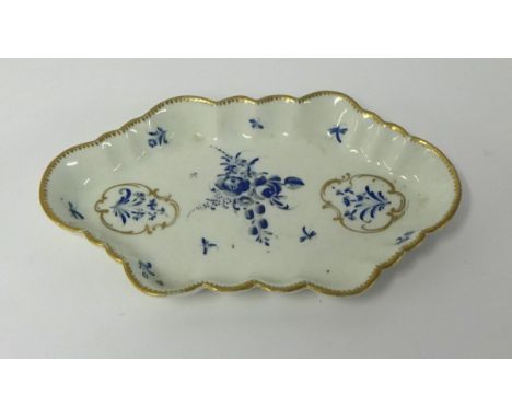 A Worcester 'Dry Blue' spoon tray, circa 1770's, length 15cm,  width 9cm