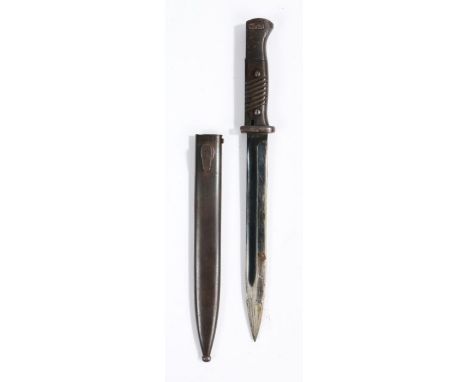 Second World War German K.98 Bayonet by the maker E u F Horster, Solingen, maker name to one side of ricasso, serial number 5