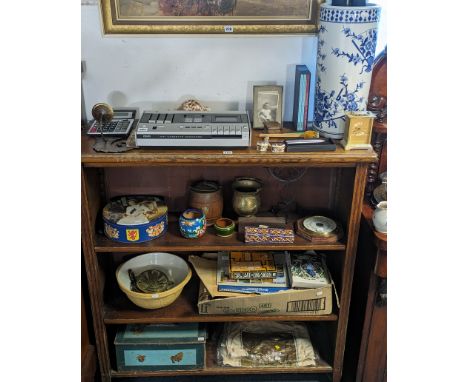 A Philips hi/fi cassette recorder (model N2510), various artists materials, a blue &amp; white floral decorated stick stand, 