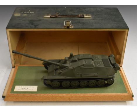 A Tank Recognition Guide model, in carrying case,  of a M653 I tank Scale - half in to one ft JARIC (UK)