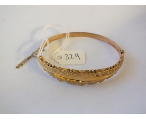 9ct. gold fancy bangle 7g.        