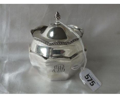 Tea caddy with panelled sides and hinged cover, 4” high B’ham 1899 110g.         