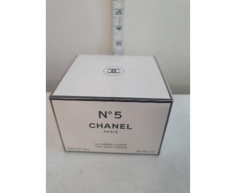 A Chanel No5 body cream 150g (unauthenticated)