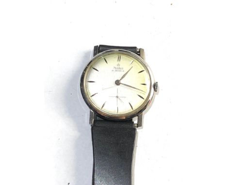 Vintage Roidor 21 jewel  Wristwatch 25 Years Service  Distilleries company Manual Wind ticking but no warranty given 