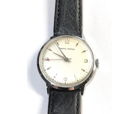 Vintage Smith's Astral gents wristwatch good overall condition watch winds and ticks 