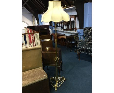 Edwardian brass telescopic standard lamp