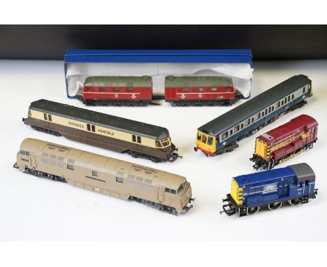Six OO gauge locomotives to include Lima Western Enterprise, Lima Express Parcels, Hornby Mainline 08523 0-6-0, Mainline EWS 