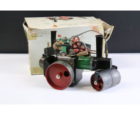 Steam Engine - Boxed Mamod SR1A Steam Roller Engine with green body and red wheels, all complete with the relevant accessorie