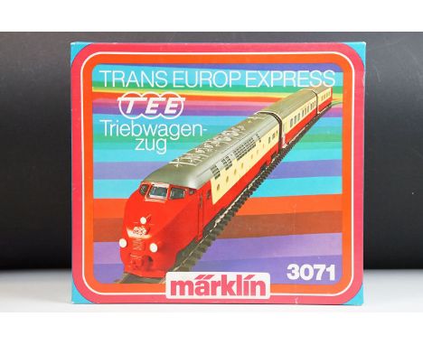 Boxed Marklin HO gauge 3071 Trans Europ Express TEE Triebwagen-zug train pack, complete 