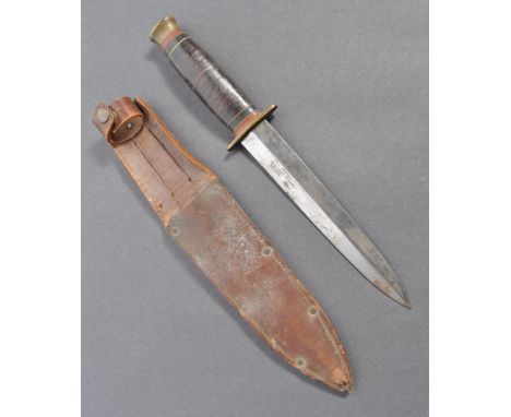 An original WWII Second World War ' private purchase ' commando fighting dagger by Thomas Witness of Sheffield. The original 