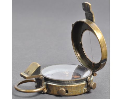 An original WWI First World War Short &amp; Mason Ltd of London made soldier's brass compass. No.43233, dated 1916. The rear 