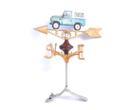 Land Rover - A vintage style large advertising point of sale automobilia garage shop display cast iron display weathervane fe