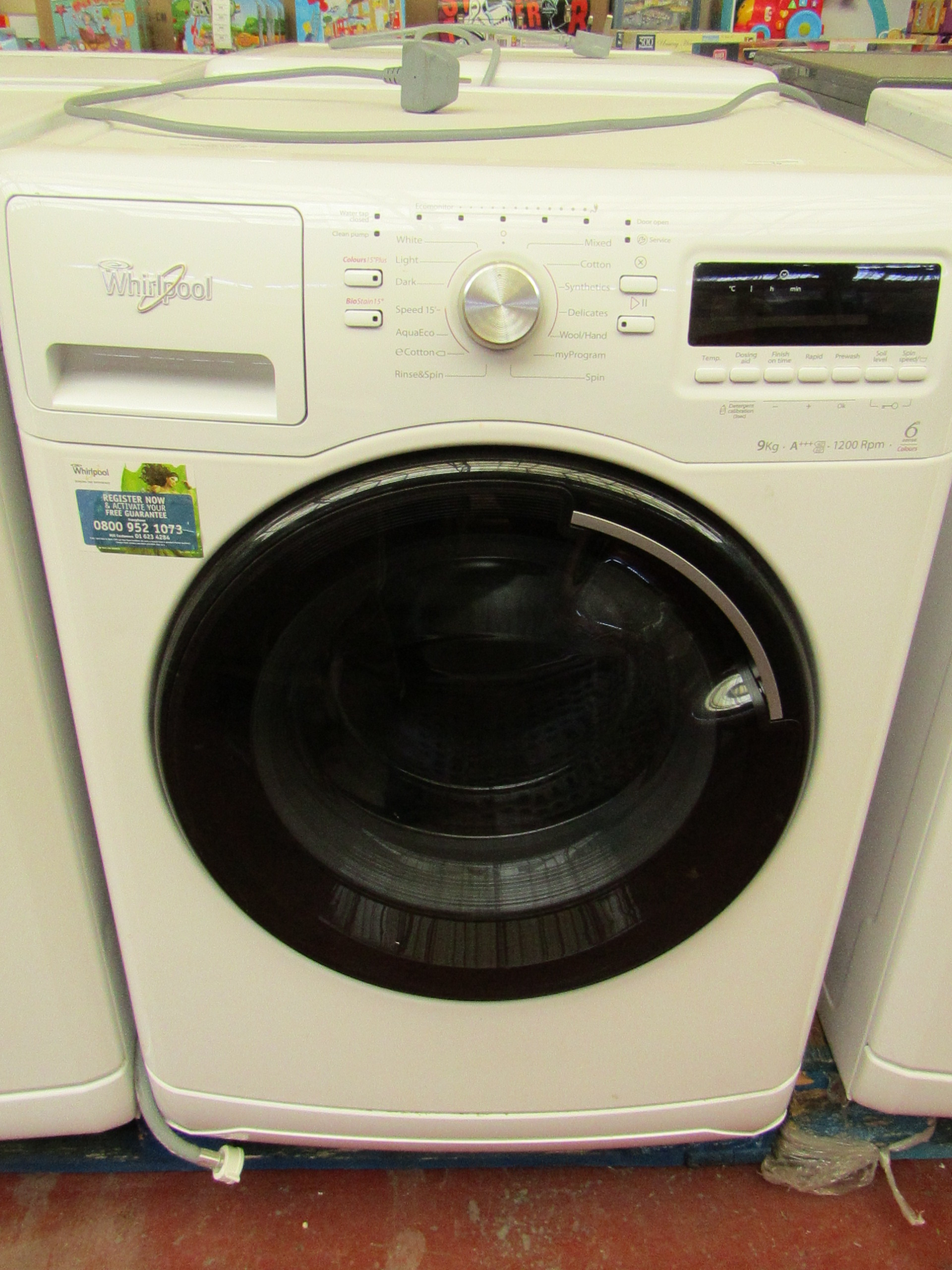 Whirpool 9KG 6th Sense Colours Washing Machine Powers On And Spin