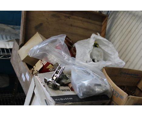 A job lot of assorted tools &amp; accessories with a good wooden box 