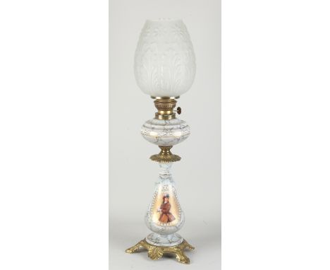 Antique porcelain standing kerosene lamp with gilding + lady's portrait.&nbsp;Circa 1900. Dimensions: H 60 cm.&nbsp;In good c
