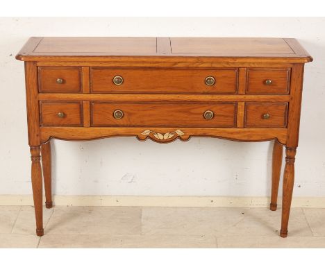 Oak French-style console table.&nbsp;Style furniture.&nbsp;20th century.&nbsp;Dimensions: 87 x 126 x 39 cm.&nbsp;In good cond