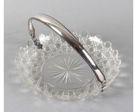 Beautifully cut crystal cake dish with scalloped edge with Russian cut and cut star on the bottom with silver handle, 835/000