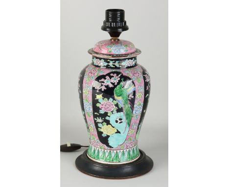 Old Chinese porcelain Family Noir table lamp with bird of paradise/floral decor.&nbsp;Circa 1940 - 1950. Size: H 34 cm.&nbsp;