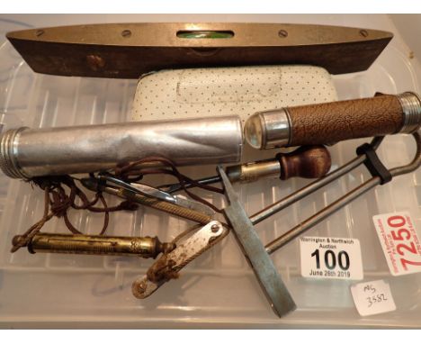 Tray of vintage tools including precision screwdrivers 