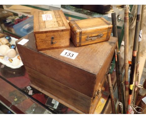 Collection to include cribbage and money box 