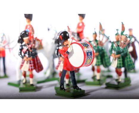More than 200 Britains and other model soldiers most forming sets, unboxed