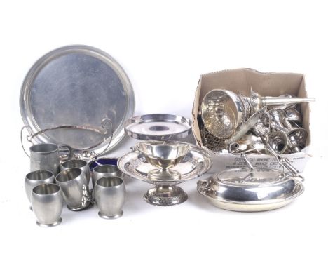 A collection of silver plated items. To include a round epergne with four trumpet-shaped vases, a pierced round cake basket, 