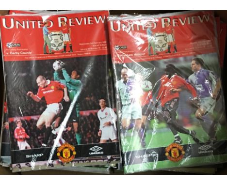 1998/1999 Manchester Utd Treble season home match programme collection to include Premier League (19 including rare Spurs), C