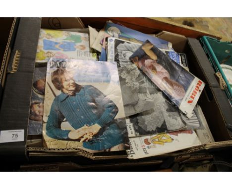 A LARGE QUANTITY OF VINTAGE KNITTING / SEWING PATTERNS
