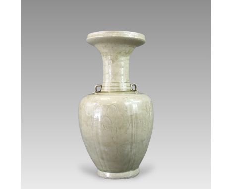 Dimension: H:28cm Provenance: From Geoffrey Middle Collection; A comparable vase was included in Christie s New York sale, 24