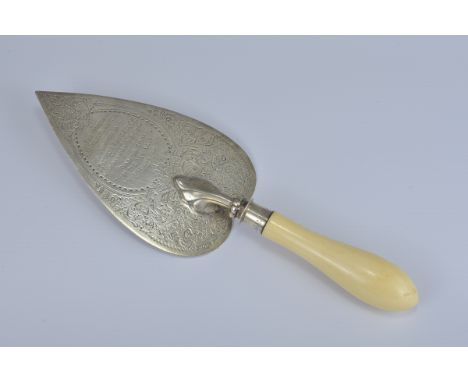 An English antique silver presentation trowel dated 10th August 1901. Length 30cm