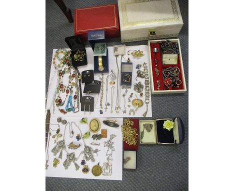 Mixed vintage costume jewellery to include a French silver tourist bracelet, 18.7g, necklaces, earrings, a gold plated brooch