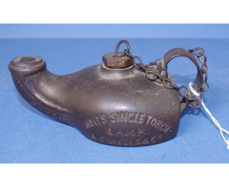 Wells No. 5 single torch lamp cast iron, 15cm long approx.