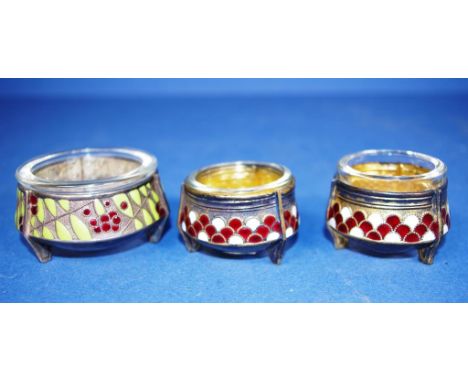 Three Russian silver & enamel open salts including pair, red and white enamel decoration; & 1 with red and green enamel decor