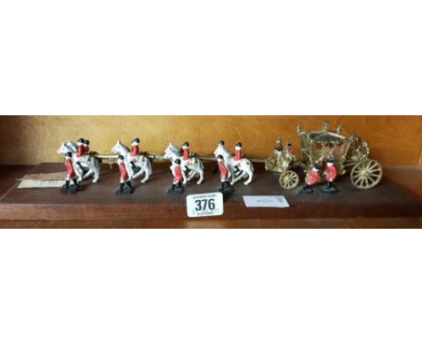 MODEL OF THE ROYAL COACH & HORSES