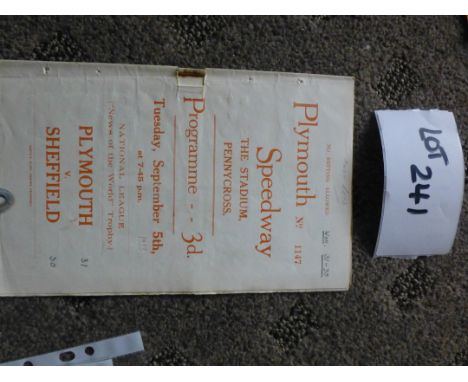 Speedway : Plymouth v Sheffield 5.9.1933, sl. r/staples, prog in reasonably good cond.