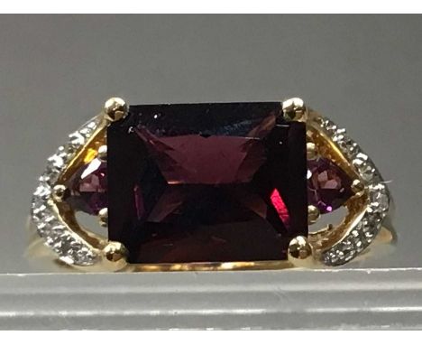 GEM SET AND DIAMOND RING,size P, marked 10K