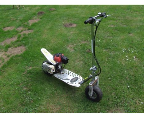 G-Scooter Pit Bike being offered without Reserve. G-Scooter Pit/Paddock BikeLightweight and portable49cc pull-start engineEng