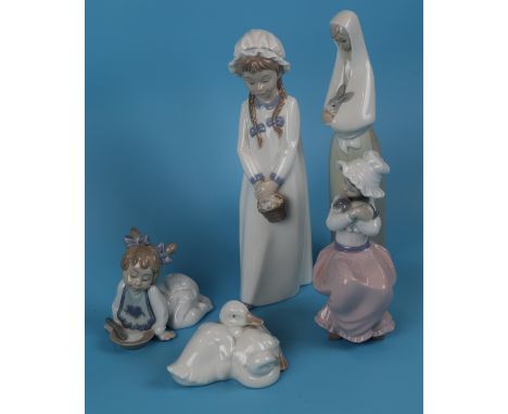 5 Nao Lladro figurines