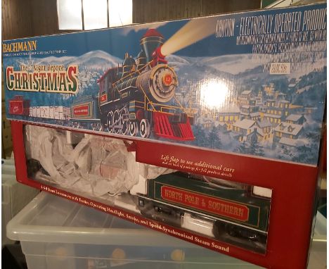  A Bachmann G Scale electric train set, 'The Night Before Christmas' (90037). Comprising a 4-6-0 American outline tender loco